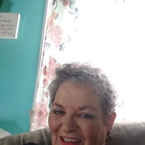 Meet your Posher, Yolanda